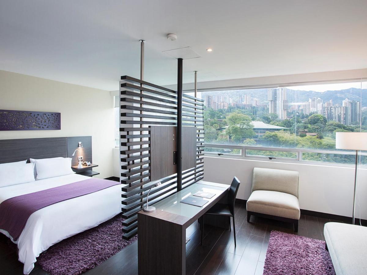 Hotel Bh El Poblado Medellin Exterior photo