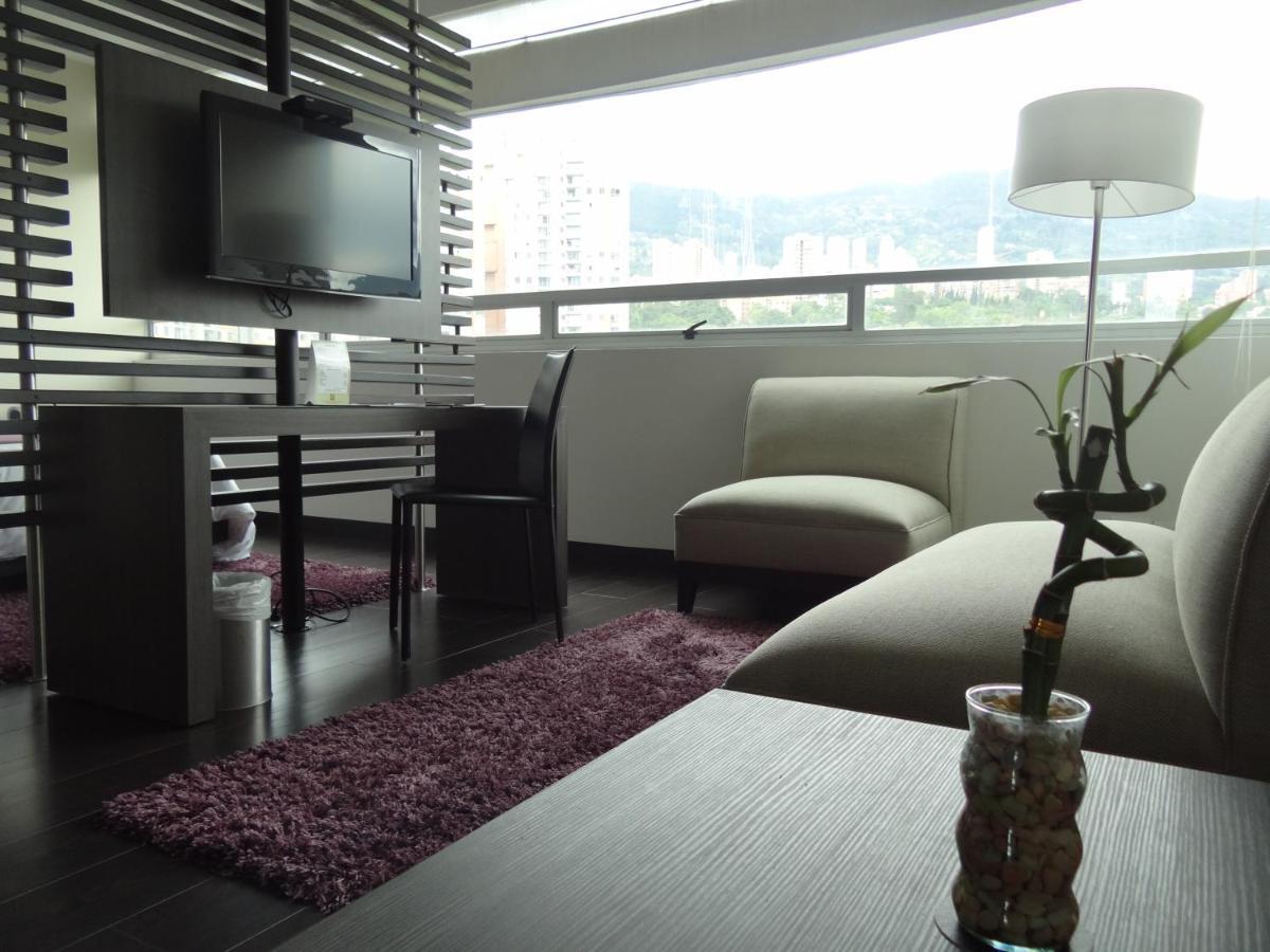 Hotel Bh El Poblado Medellin Exterior photo
