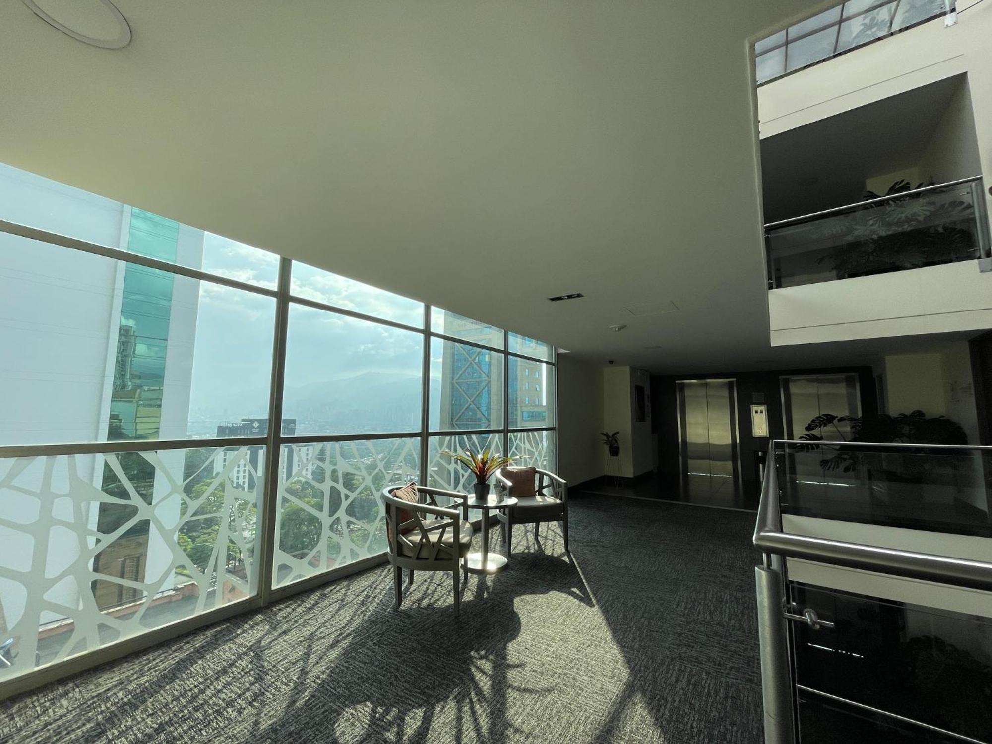 Hotel Bh El Poblado Medellin Exterior photo