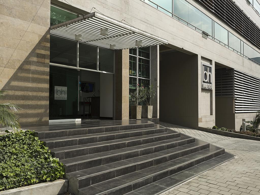 Hotel Bh El Poblado Medellin Exterior photo